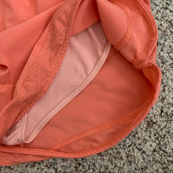 Columbia Reflective Athletic Shorts - Picture 5 of 5